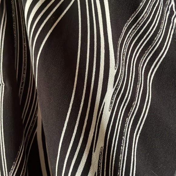 Vintage black cream long sleeve wrap style collared blouse by Covington - Picture 5 of 7